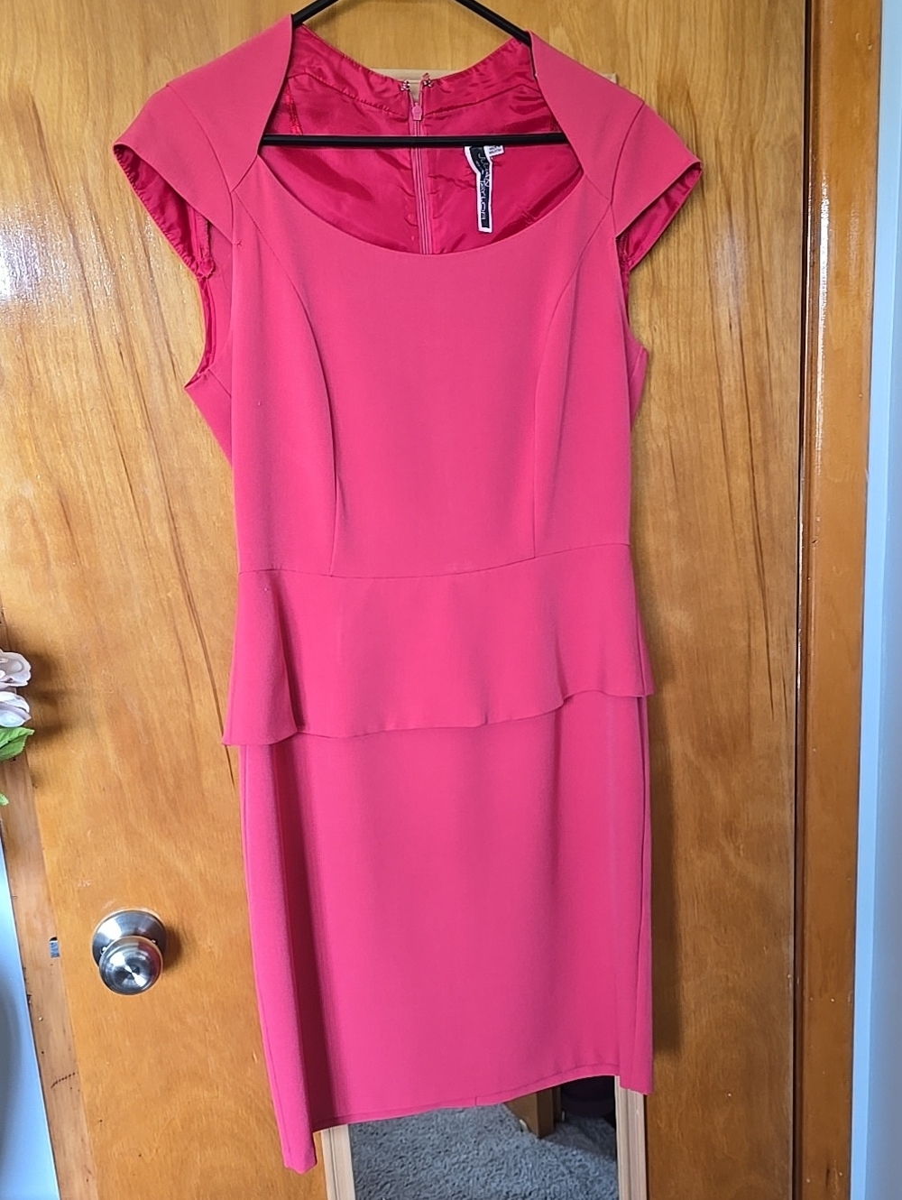 Julian Taylor NY Coral-Pink PeplumCap Sleeve Midi Dress Size 8